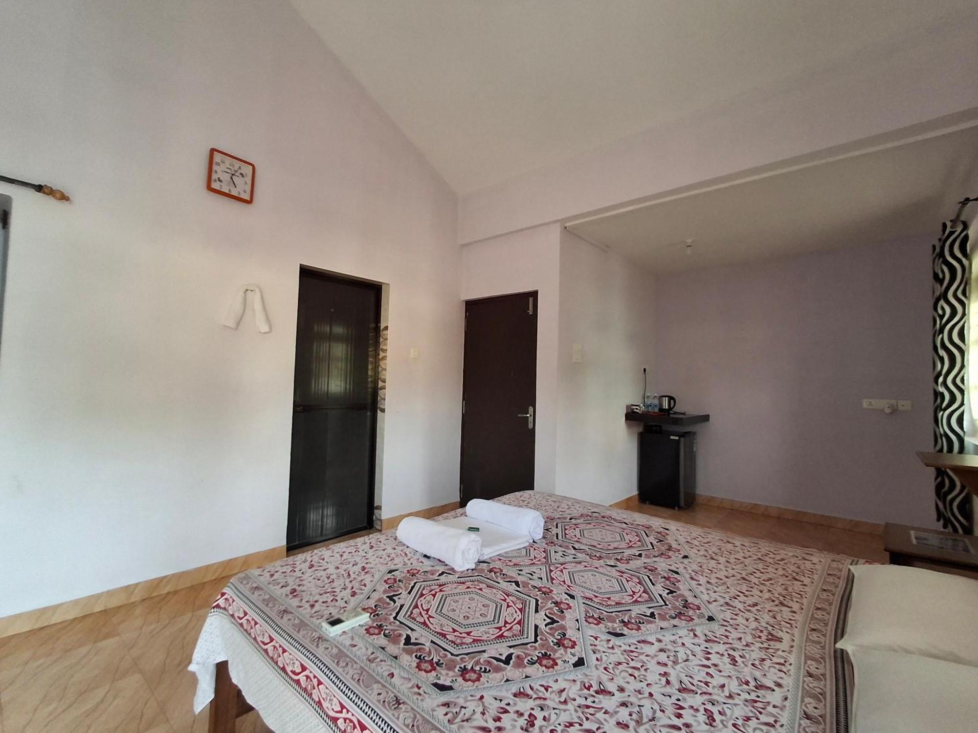 Lobo'S Guesthouse Cavelossim Kültér fotó